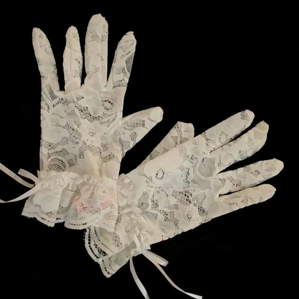 VICTORIA'S SECRET Sequined‎ White Lace Gloves